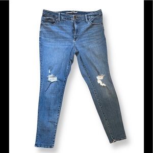 Universal thread distressed 16w high waisted skinny jean